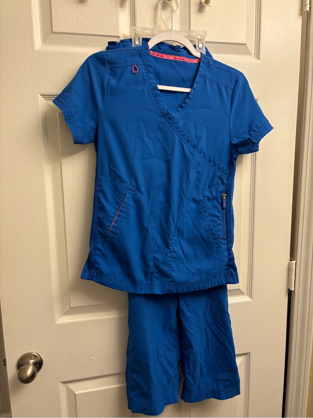 Women’s Koi Lite Medical Scrub Set - Royal Blue Size xs